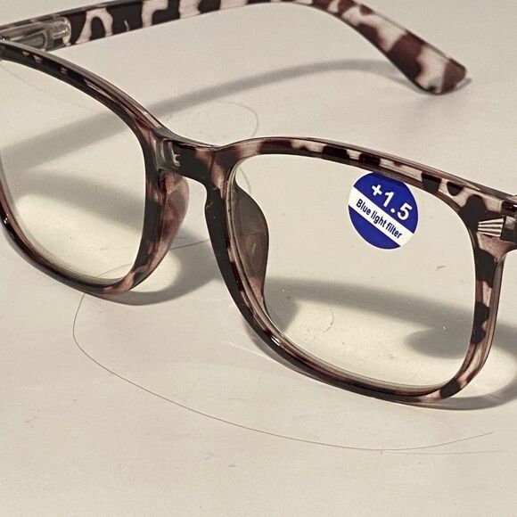 1509 Colette 1.5 Tortoise Reading Glasses Soft Butterfly Readers NWT - Picture 8 of 9